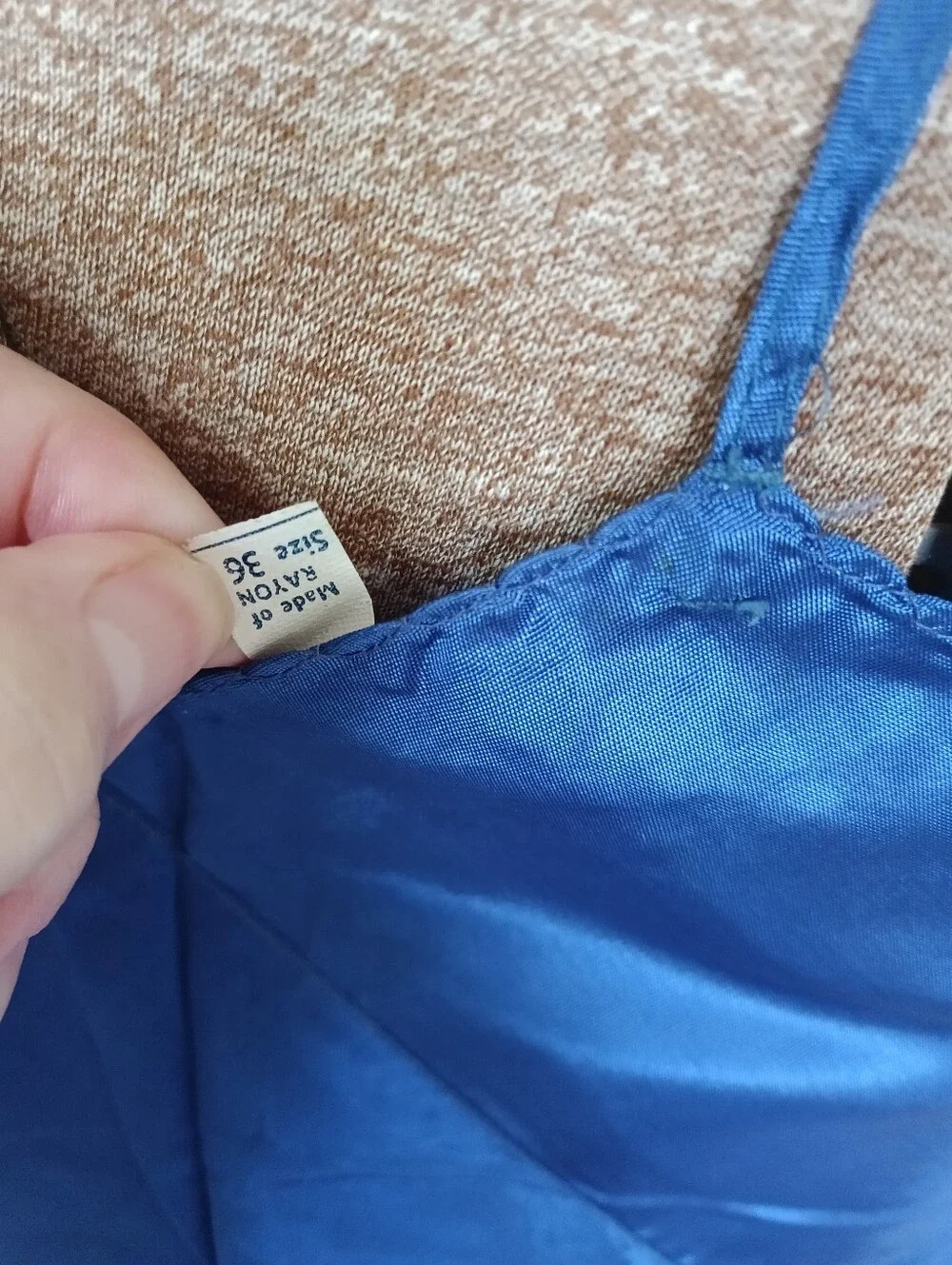 EXQUISITE ROYAL BLUE VINTAGE RAYON SLIP/ DRESS WITH CRYSTAL PLEATS. UNWORN! - Picture 12 of 17